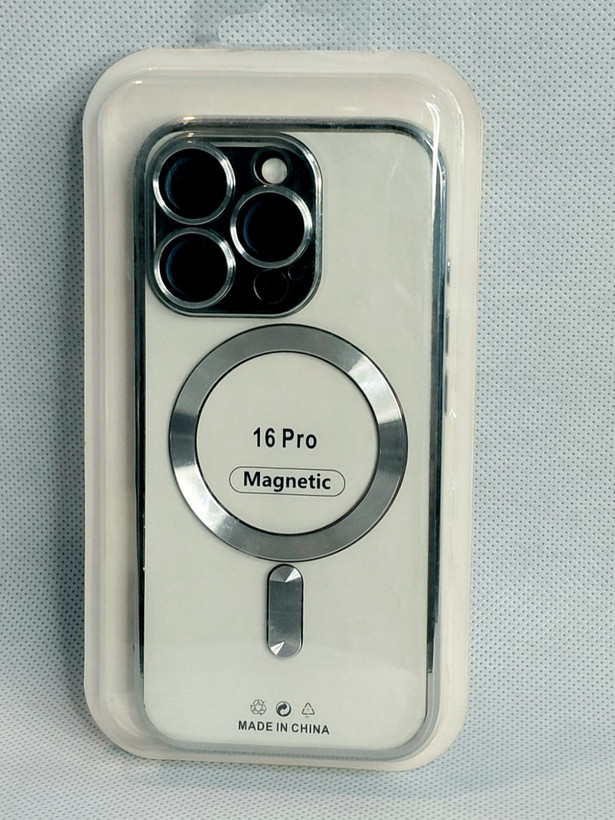 کاور مگسیف دار مدل magnetic رنگ نقره ای مناسب برای گوشی موبایل اپل iPhone 16pro
