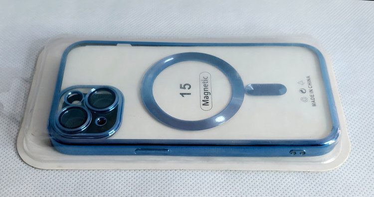 کاور مگسیف دار مدل magnetic رنگ آبی مناسب برای گوشی موبایل iPhone 15