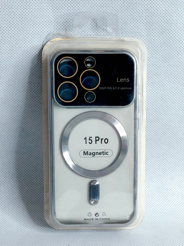قاب مگسیف دار مدل magnetic رنگ نقره ای مناسب برای گوشی موبایل iPhone 15 pro