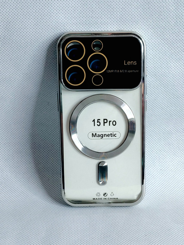 قاب مگسیف دار مدل magnetic رنگ نقره ای مناسب برای گوشی موبایل iPhone 15 pro