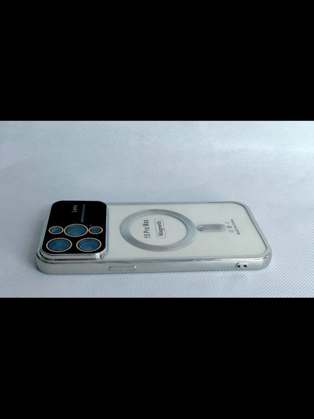 قاب مگسیف دار مدل magnetic رنگ نقره ای مناسب برای گوشی موبایل iPhone 15 pro max