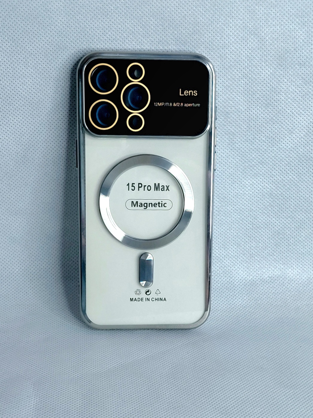 قاب مگسیف دار مدل magnetic رنگ نقره ای مناسب برای گوشی موبایل iPhone 15 pro max