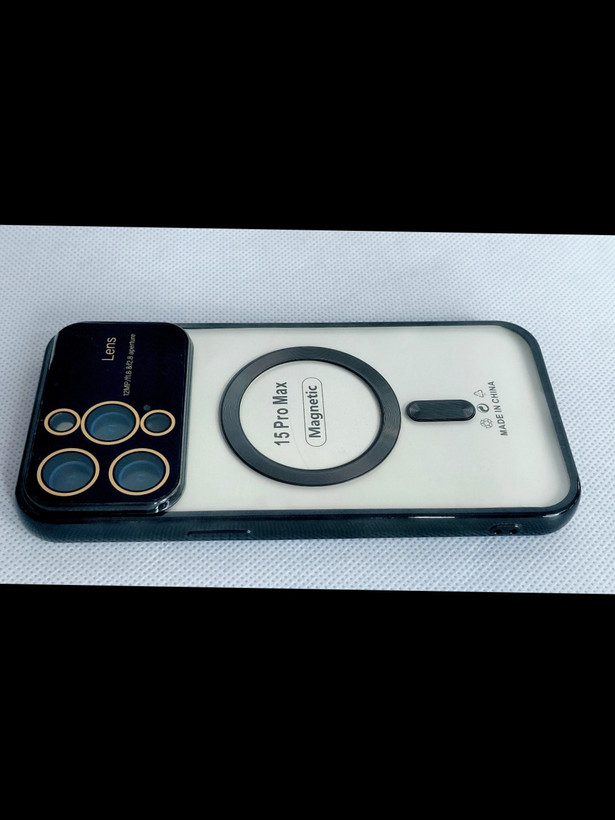 قاب مگسیف دار مدل magnetic رنگ مشکی مناسب برای گوشی موبایل iPhone 15 pro max