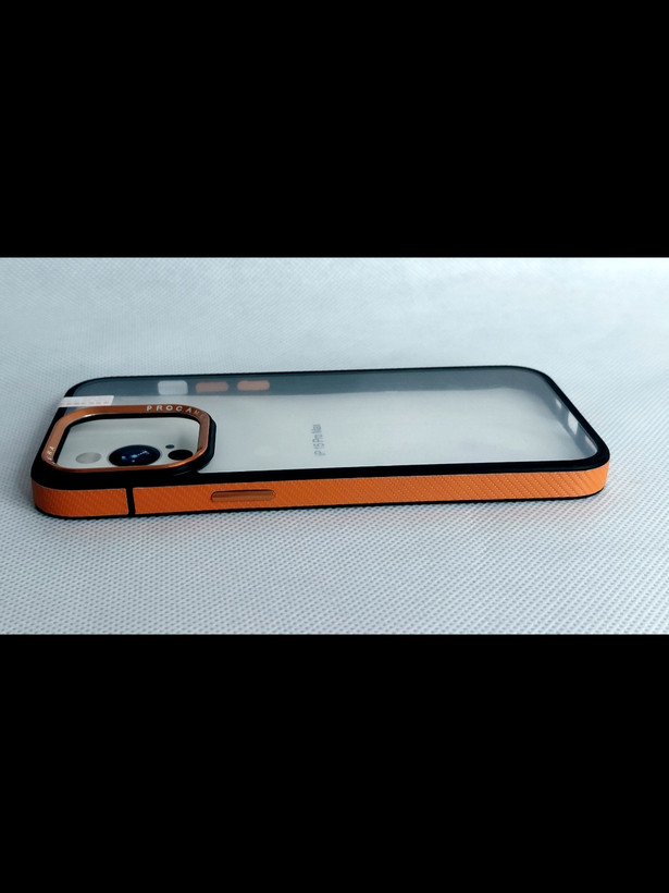 قاب شفاف کربنی مدل touch skinمناسب گوشی iPhone 15 pro max رنگ نارنجی
