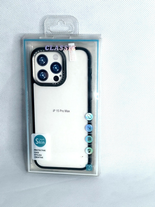 قاب شفاف کربنی مدل touch skinمناسب گوشی iPhone 15 pro max رنگ مشکی